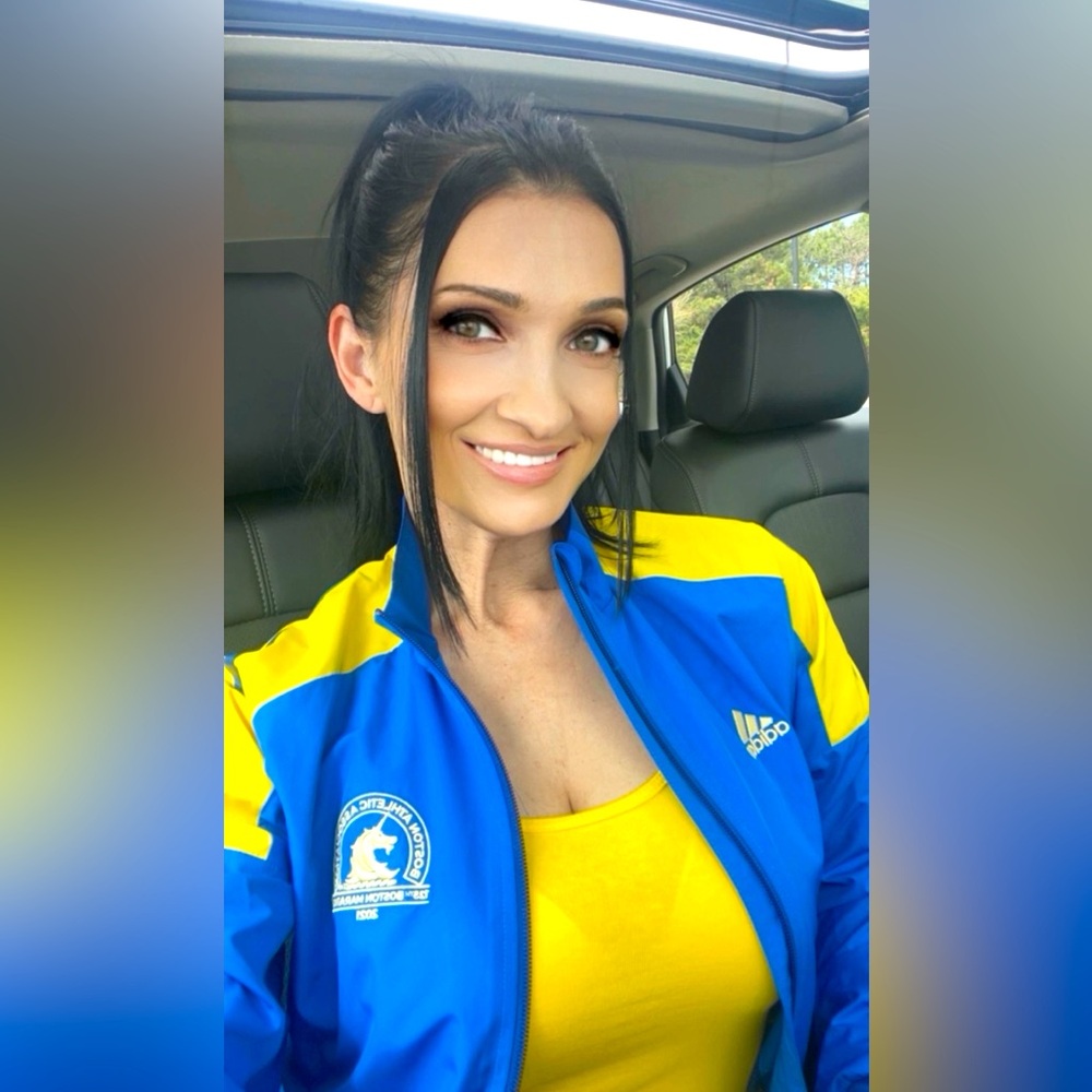 Meet your Posher, Nikol